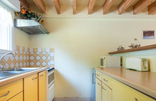 Carentan House | Beautiful private villa for 4 people with WIFI, TV, terrace and pets allowed