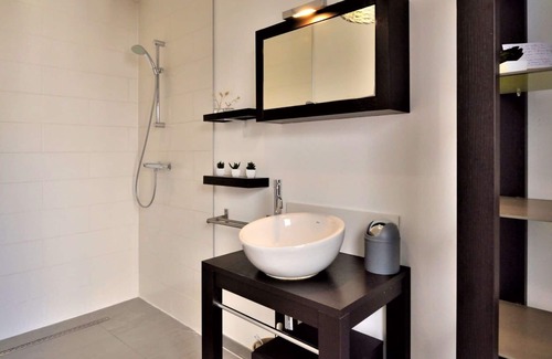 Langueux House | Beautiful private villa for 6 guests with WIFI, TV, terrace and parking