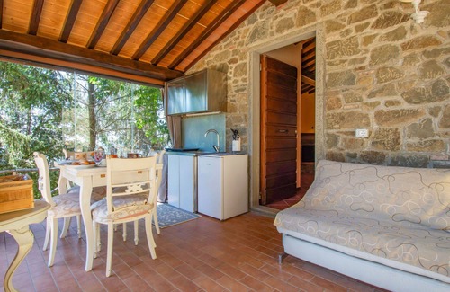 Macchino House | Beautiful private villa for 2 people with A/C, WIFI, TV, patio and pets allowed