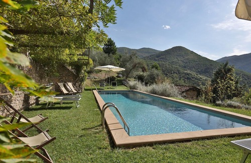 Vorno Villa | Beautiful private villa with A/C, private pool, WIFI, TV, terrace and panoramic view, close to L.