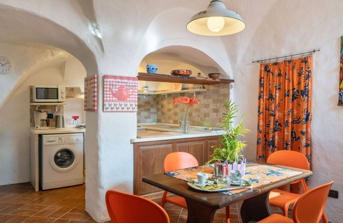 Cipressa House | Beautiful private villa for 4 guests with A/C, WIFI, TV and terrace