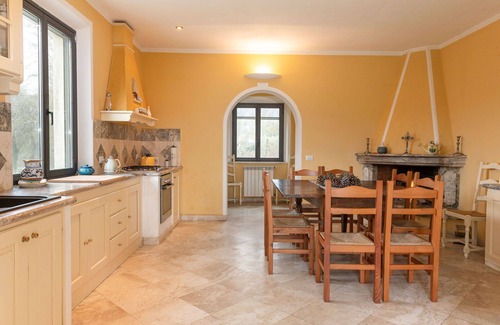 Manciano Villa | Beautiful private villa for 9 guests with A/C, WIFI, private pool, patio and pets allowed