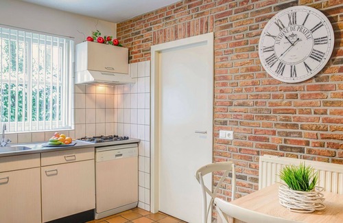 Losser House | Beautiful private villa for 16 guests with WIFI, TV and terrace