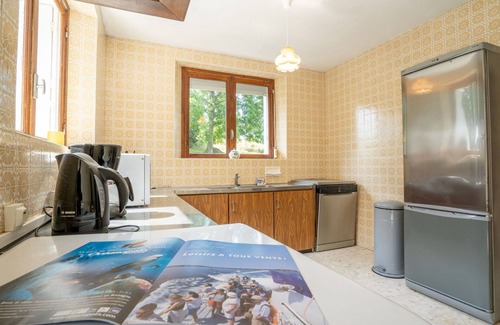 Treflez House | Beautiful private villa for 6 people with TV, terrace and parking