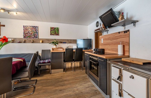 Ebene Reichenau House | Beautiful private villa for 12 people with WIFI, TV, balcony, pets allowed and parking