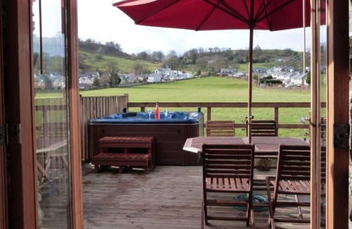 Llanycil House | Beautiful private villa for 4 people with hot tub, WIFI, TV, patio and parking