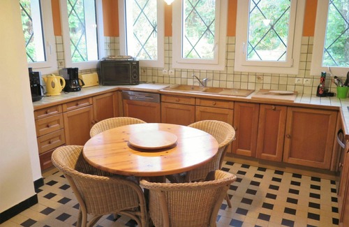 Saint-Julien-en-Born Villa | Beautiful private villa for 10 people with WIFI, private pool, TV, terrace and pets allowed