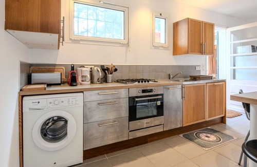 Mimizan House | Beautiful private villa for 6 guests with WIFI, TV, terrace and pets allowed