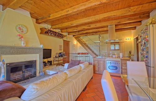Pieve di Chio Villa | Beautiful private villa with WIFI, private pool, TV, patio, pets allowed and panoramic view