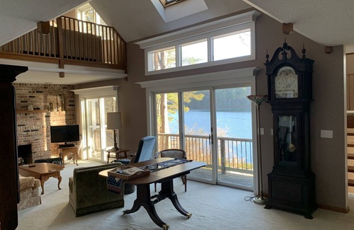 Lancaster House | Beautiful Private Waterfront Home