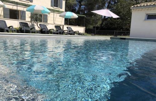 Aubignan Villa | Beautiful Provencal Villa With Private Pool