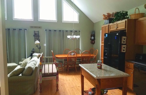 South Casco House | Beautiful Pt Sebago Home - Availability for 2025