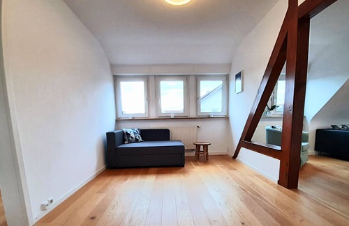 Stuttgart Apartment | Beautiful, quiet apartment. In the center in 20 minutes by subway.