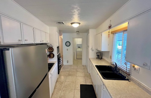 Agoura Hills House | Beautiful, Quiet Mountain View 2-bedroom mobile-home in majestic Agoura Hills