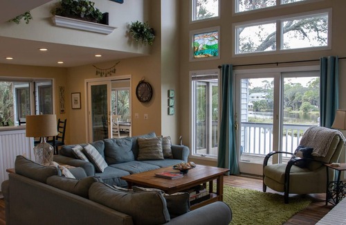 Blue Heron Lake House | Beautiful & Quiet Two-Story Family Home w/ Amazing Lake Views