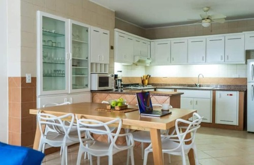 Same Apartment | Beautiful Remodeled Apartment 2 Rooms WIFI