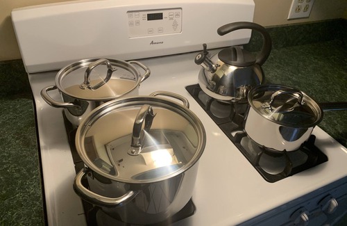 Codman Square Apartment | Beautiful Retreat close to Downtown Boston. Pets friendly.