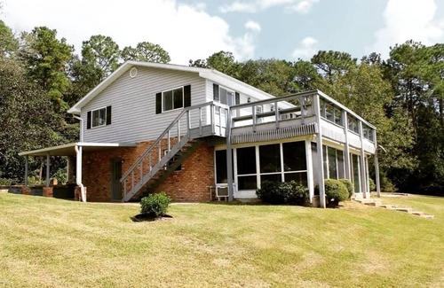 Gautier House | Beautiful River Home