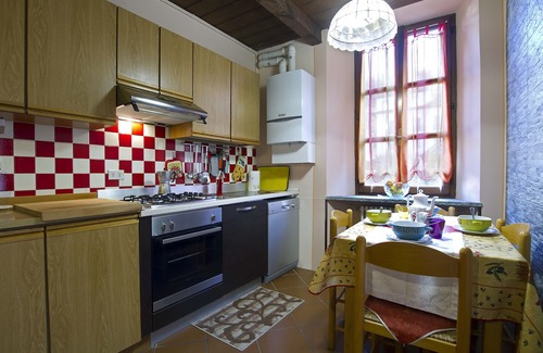 Orta San Giulio Apartment | Beautiful, romantic, central apartment lake view close to piazza/lake/townhall