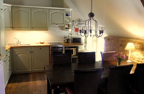 Grolejac House | Beautiful, romantic stone house in over 400 year old domaine