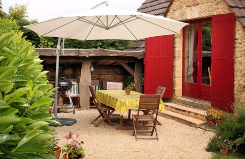 Grolejac House | Beautiful, romantic stone house in over 400 year old domaine