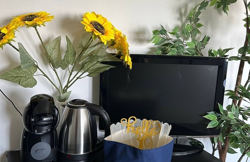 Garegnano House | Beautiful rooms in apartment with shared bathroom and kitchen use