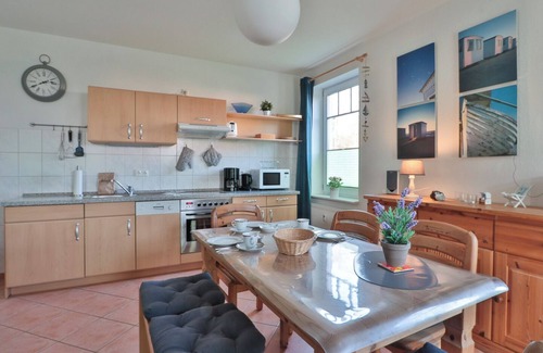 Nienhagen Apartment | Beautiful, spacious 2-room apartment with terrace, ideal for a family with up to 3 children.