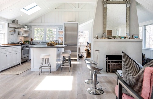 Noyack Cottage | Beautiful Sag Harbor ~ Steps From The Water ~ PUBLISHED IN GOOD HOUSE KEEPING