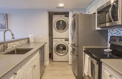 Redington Shores Condo | Beautiful San Remo on Beach, Water-view From All Windows, Heated Pool, Hot Tub