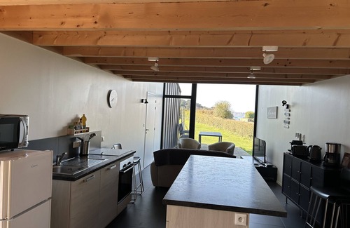 Trevou-Treguignec House | Beautiful sea views! Quality architect-designed accommodation 100 m from the beach