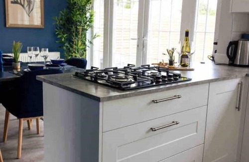 Wrafton House | Beautiful seaside retreat close to North Devon's white sandy beaches!