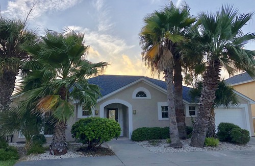 Key Allegro House | Beautiful Single-Story Canal-Front Home in Exclusive Key Allegro