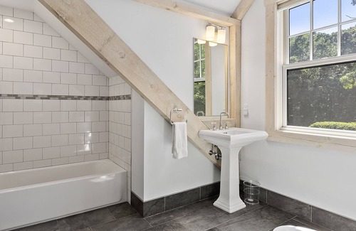 Sagaponack House | Beautiful Six-Bedroom Sagaponack Home with Pool