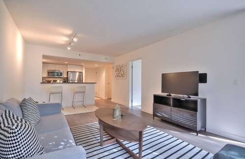 South Beach Apartment | Beautiful South Beach 1BR w/Heated Pool, near AT&T Park, by Blueground
