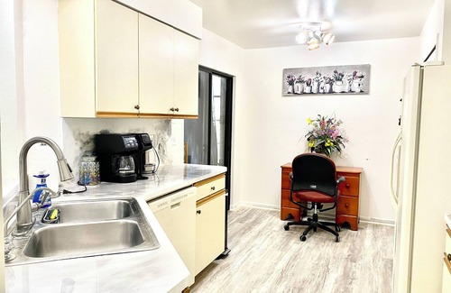 Port Malabar House | Beautiful Spacious 4 bedrooms Brick Villa- Pet Friendly