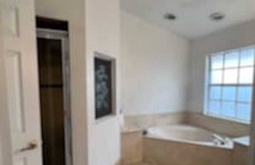 Ocoee House | Beautiful Spacious home for a large family. Close to all the major theme parks!