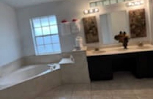 Ocoee House | Beautiful Spacious home for a large family. Close to all the major theme parks!