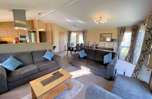 Rockcliffe House | Beautiful Spacious Lodge in Kippford Country Park | Pass the Keys