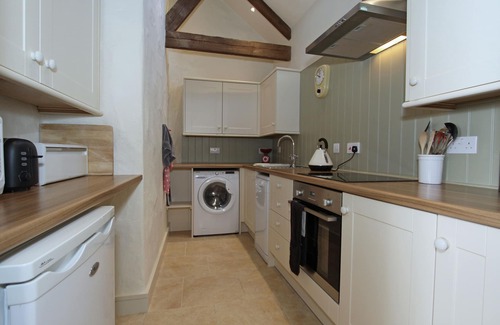 Penhallow Cottage | Beautiful, spacious one-bedroomed cottage close to Cornwall's Atlantic Coast