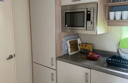 Hopton House | Beautiful Static in a lovely holiday resort of Breydon water park in Norfolk