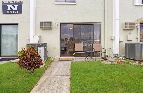 Paradise Lakes Apartment | Beautiful Studio N5-S at Paradise Lakes Clothing Optional Resort!