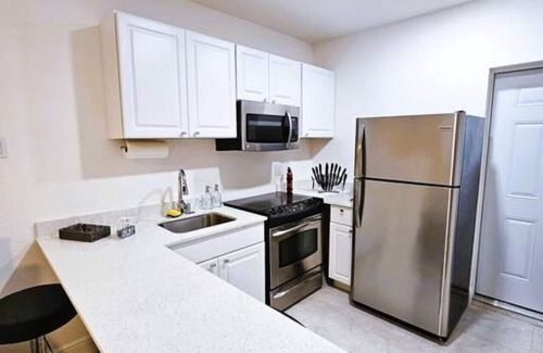 Ortona North Condo | Beautiful Studio Across the beach!