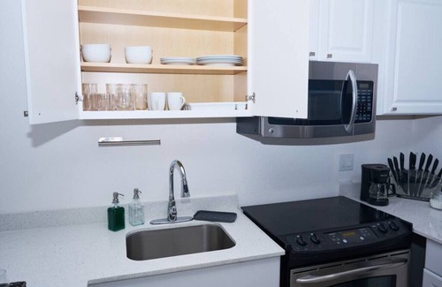 Ortona North Condo | Beautiful Studio Across the beach!