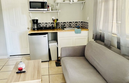 Jacksonville Apartment | Beautiful Studio! Very peaceful, very safe!n