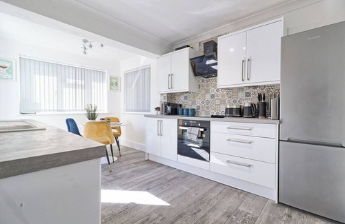 Thundersley House | Beautiful Stylish 3 Bedroom house near to Rayleigh