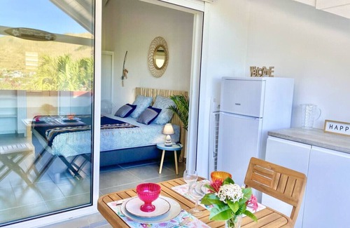 Cul de Sac Condo | Beautiful suite S18 300m from the sea with swimming pool