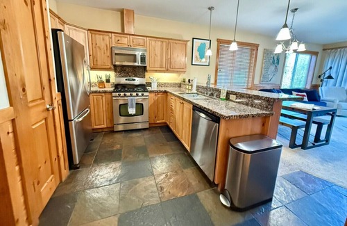 Truckee House | Beautiful Summer Lease