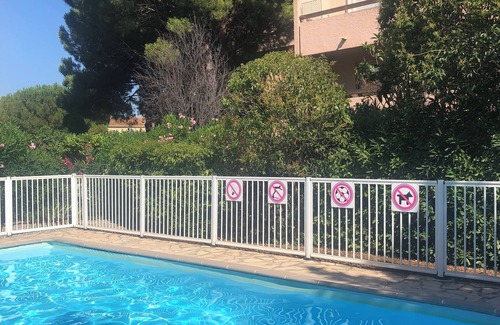 Sanary-sur-Mer Apartment | Beautiful T2 near the sea and downtown