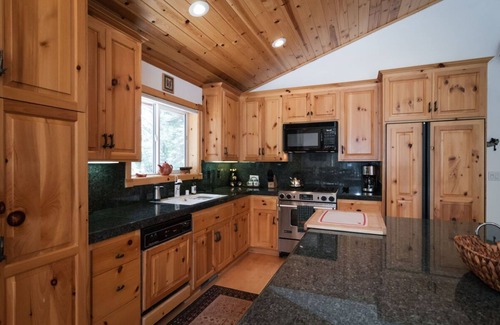 Tahoma House | Beautiful Tahoma retreat, comes w/Meeks Bay beach pass, walk to Sugar Pine Park