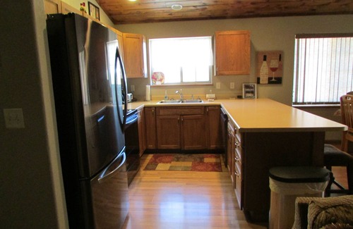 Hill City House | BEAUTIFUL TOWNHOME OVERLOOKING HISTORIC MAIN STREET